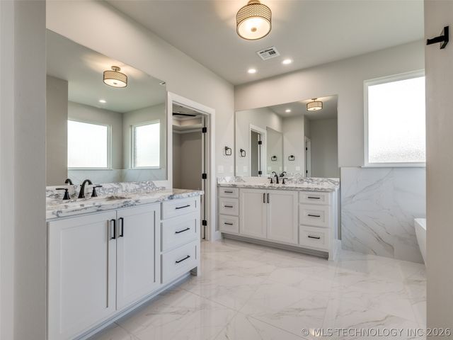 17826 S 48th East Avenue, Bixby, OK 74008