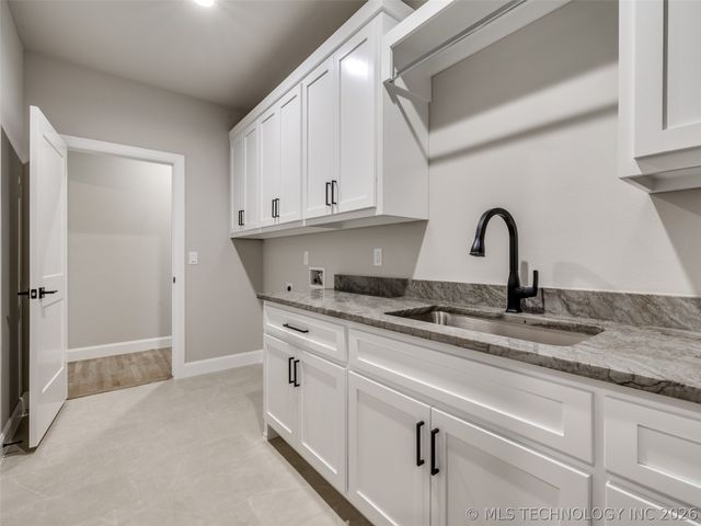 17826 S 48th East Avenue, Bixby, OK 74008