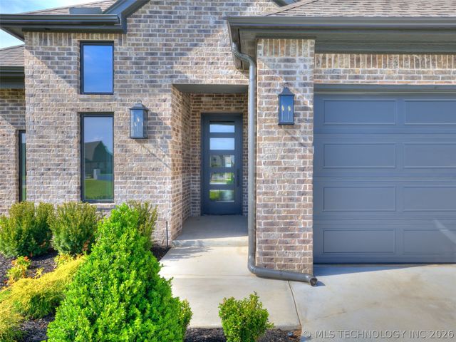 17826 S 48th East Avenue, Bixby, OK 74008