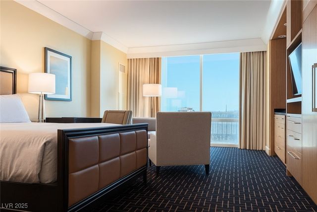 2000 North Fashion Show Drive 4000, Las Vegas, NV 89109