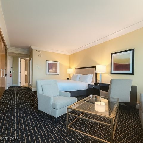 2000 North Fashion Show Drive 4000, Las Vegas, NV 89109