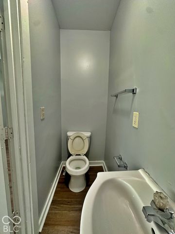2009 Westview Drive, Indianapolis, IN 46221