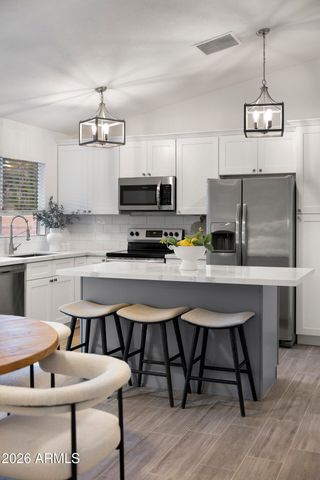 928 E HOPE Street, Mesa, AZ 85203