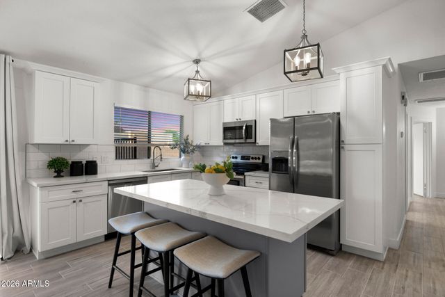 928 E HOPE Street, Mesa, AZ 85203