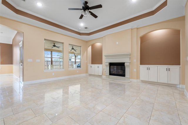 225 Kalmer St Street, Pasadena, TX 77502