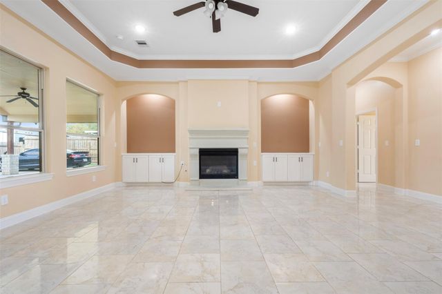 225 Kalmer St Street, Pasadena, TX 77502