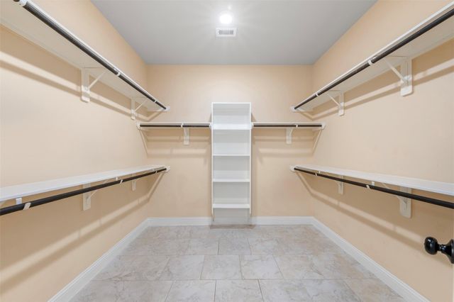 225 Kalmer St Street, Pasadena, TX 77502