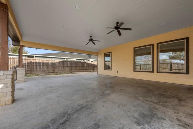225 Kalmer St Street, Pasadena, TX 77502