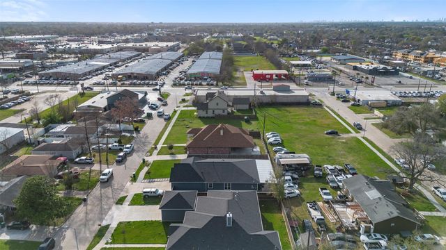 225 Kalmer St Street, Pasadena, TX 77502