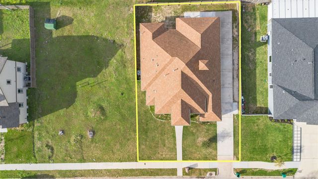 225 Kalmer St Street, Pasadena, TX 77502