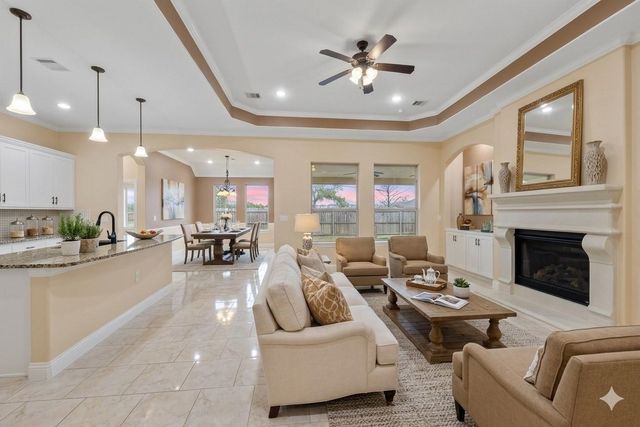 225 Kalmer St Street, Pasadena, TX 77502