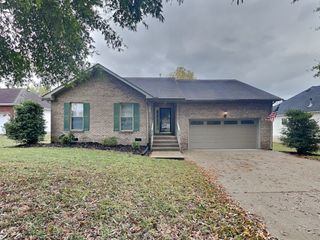 904 Avery Green Ct, Old Hickory, TN 37138