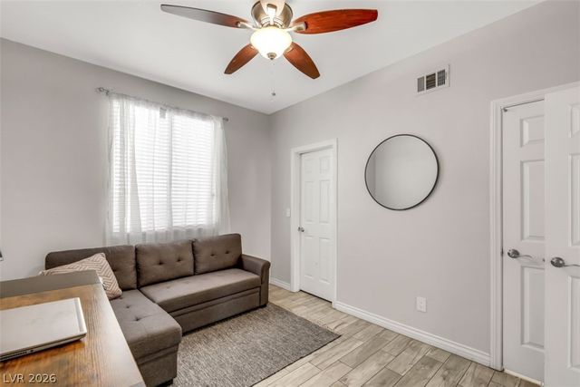 1124 Dover Glen Drive, North Las Vegas, NV 89031