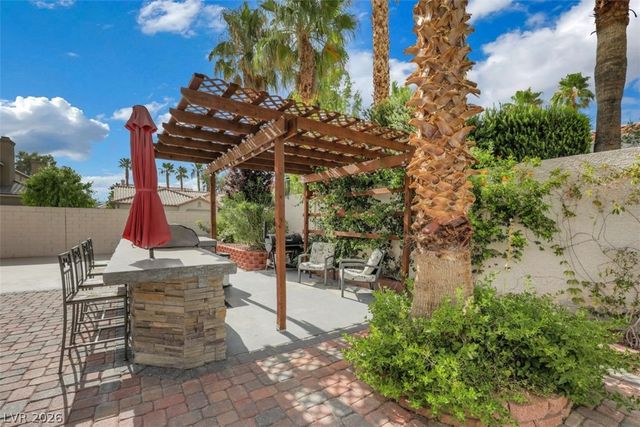 1124 Dover Glen Drive, North Las Vegas, NV 89031