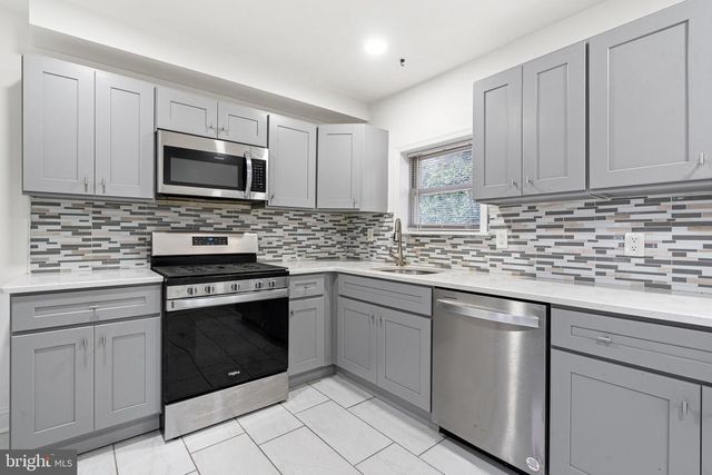 104 E PASTORIUS ST, Philadelphia, PA 19144