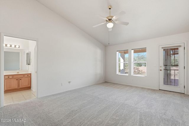 925 N Abrego Drive, Green Valley, AZ 85614