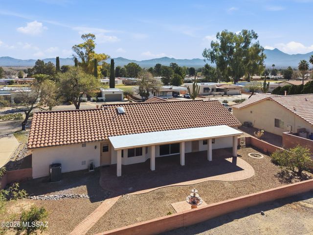 925 N Abrego Drive, Green Valley, AZ 85614