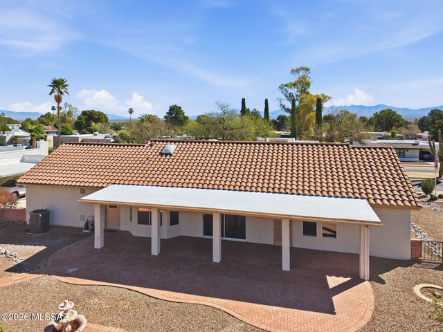 925 N Abrego Drive, Green Valley, AZ 85614