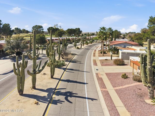 925 N Abrego Drive, Green Valley, AZ 85614