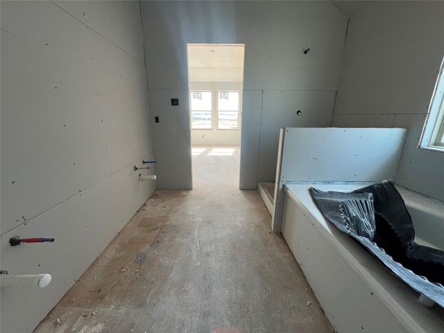 132 Clover BND, Liberty Hill, TX 78642