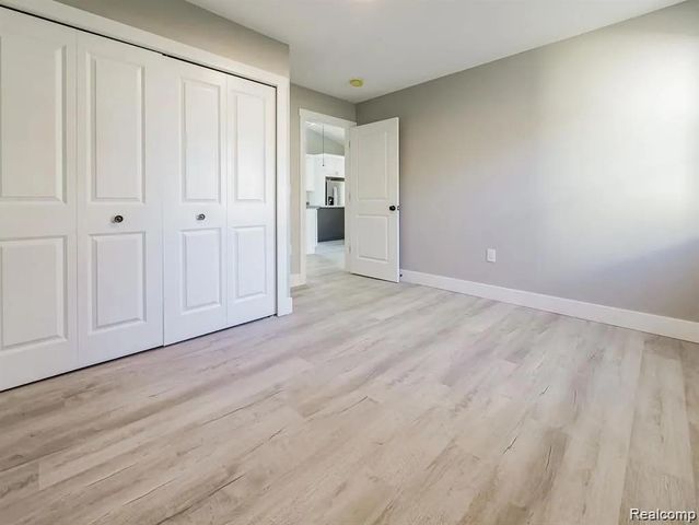 311 Longspur Lane, Commerce Charter Township, MI 48382