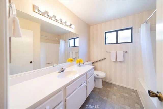 781 Ensenada, Hemet, CA 92545