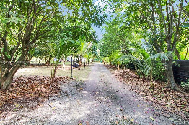 37225 SW 214th Ave, Homestead, FL 33034