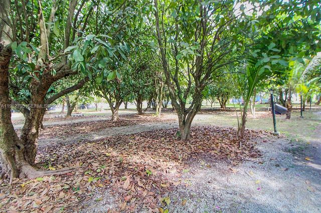 37225 SW 214th Ave, Homestead, FL 33034