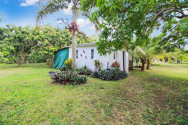 37225 SW 214th Ave, Homestead, FL 33034