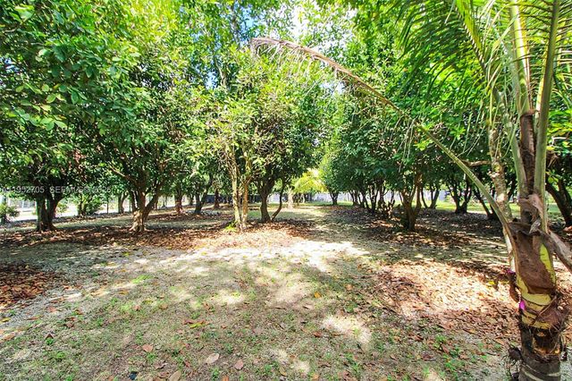 37225 SW 214th Ave, Homestead, FL 33034