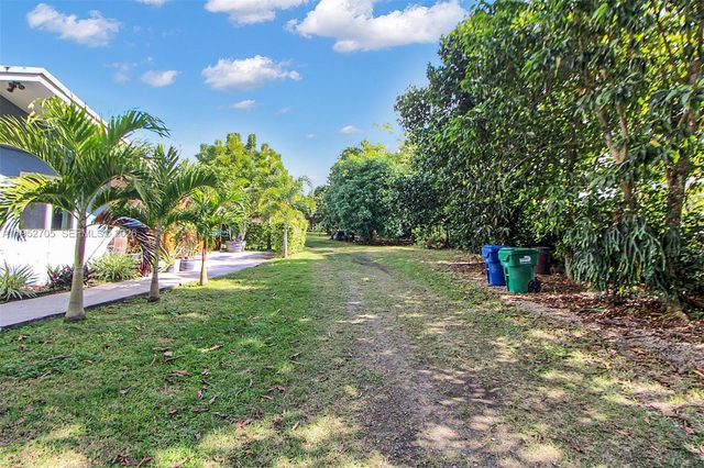 37225 SW 214th Ave, Homestead, FL 33034