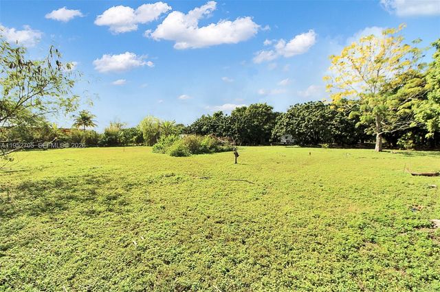 37225 SW 214th Ave, Homestead, FL 33034