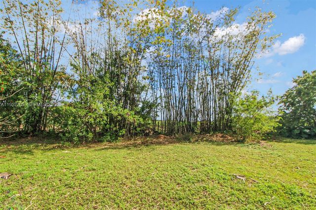 37225 SW 214th Ave, Homestead, FL 33034