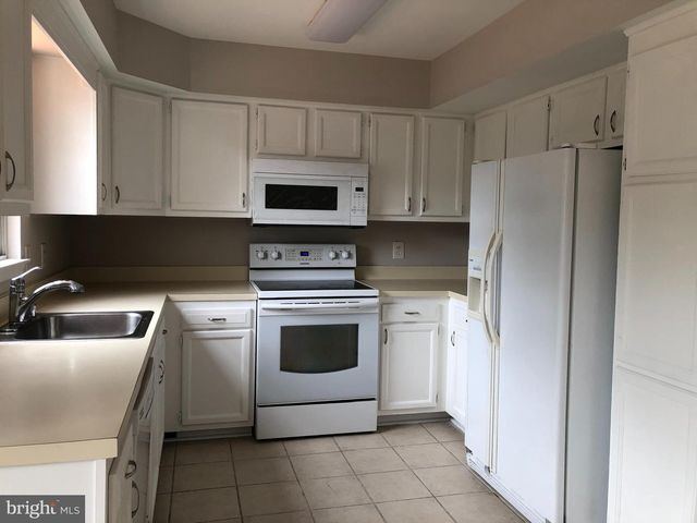 29 INTERNATIONAL CIR, Owings Mills, MD 21117