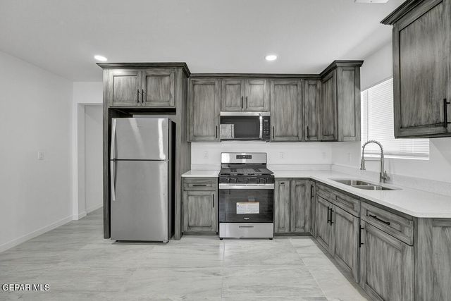 1107 Myrtle Avenue B, El Paso, TX 79901