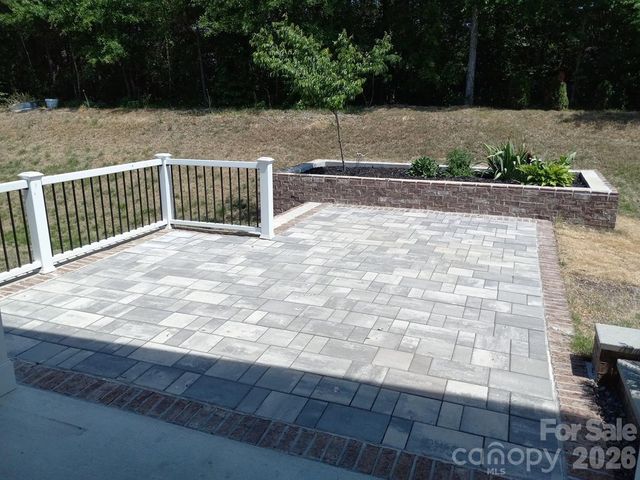 5108 Briscoe Drive, Charlotte, NC 28214