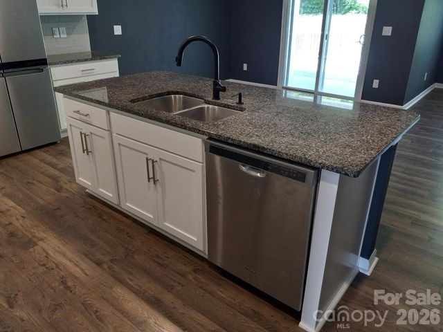 5108 Briscoe Drive, Charlotte, NC 28214