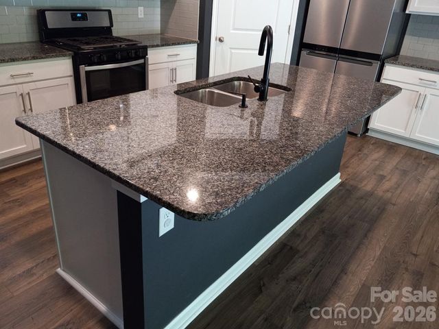 5108 Briscoe Drive, Charlotte, NC 28214