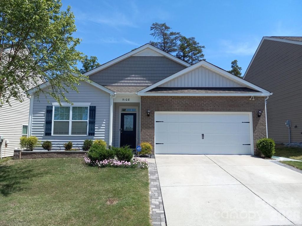 5108 Briscoe Drive, Charlotte, NC 28214