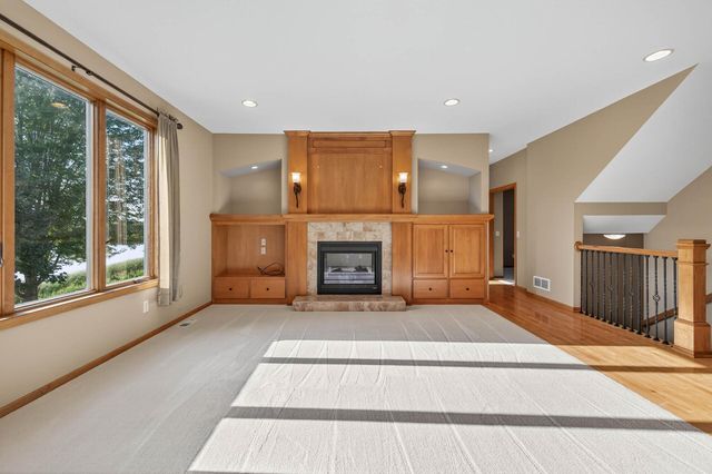 10803 Jersey Drive N, Brooklyn Park, MN 55445