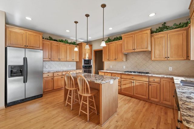 10803 Jersey Drive N, Brooklyn Park, MN 55445
