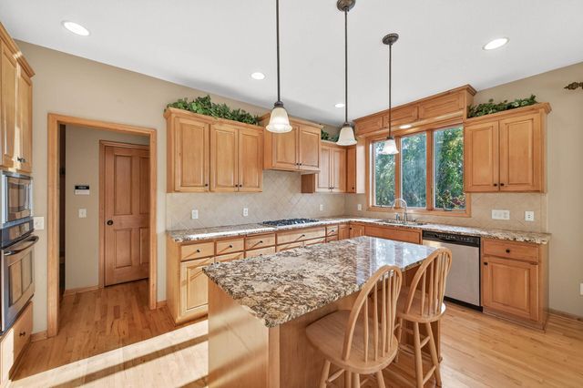 10803 Jersey Drive N, Brooklyn Park, MN 55445