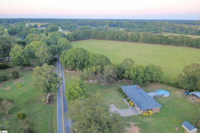 210 Locke Road, Belton, SC 29627