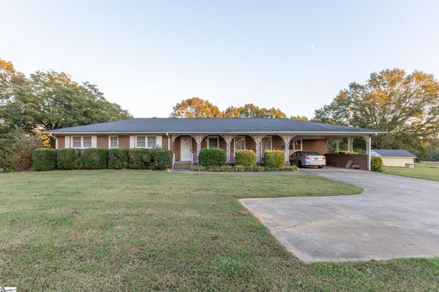 210 Locke Road, Belton, SC 29627