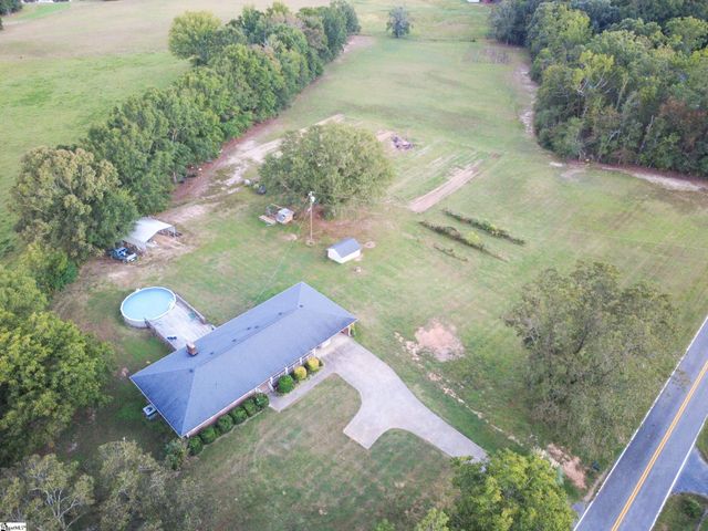 210 Locke Road, Belton, SC 29627