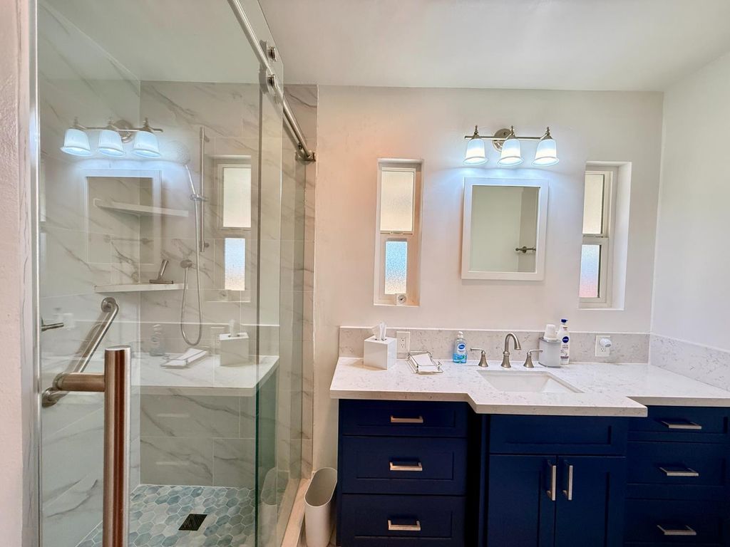 Image 13 of property listing at 3444 Mayfair Boulevard, Fresno, CA 93703