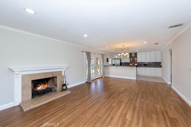 23000 Lull Street, Canoga Park, CA 91304