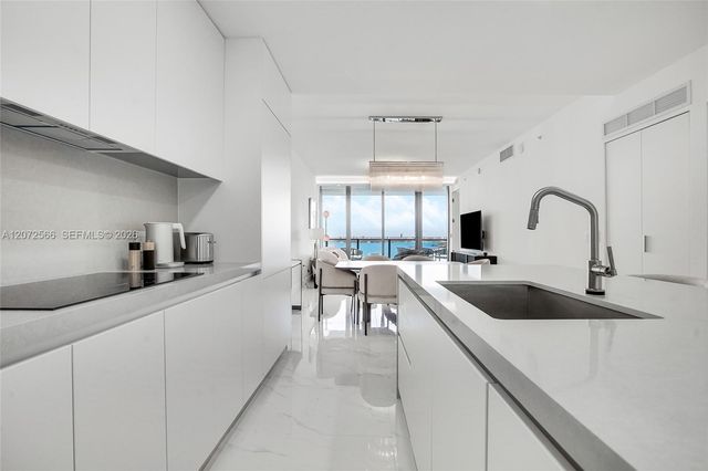 700 NE 24th Street 2702, Miami, FL 33137