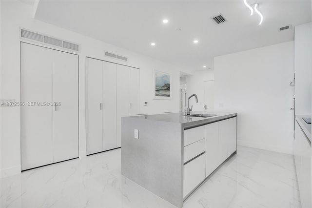 700 NE 24th Street 2702, Miami, FL 33137