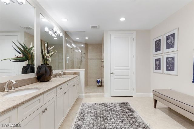 16382 Viansa WAY 3-102, Naples, FL 34110